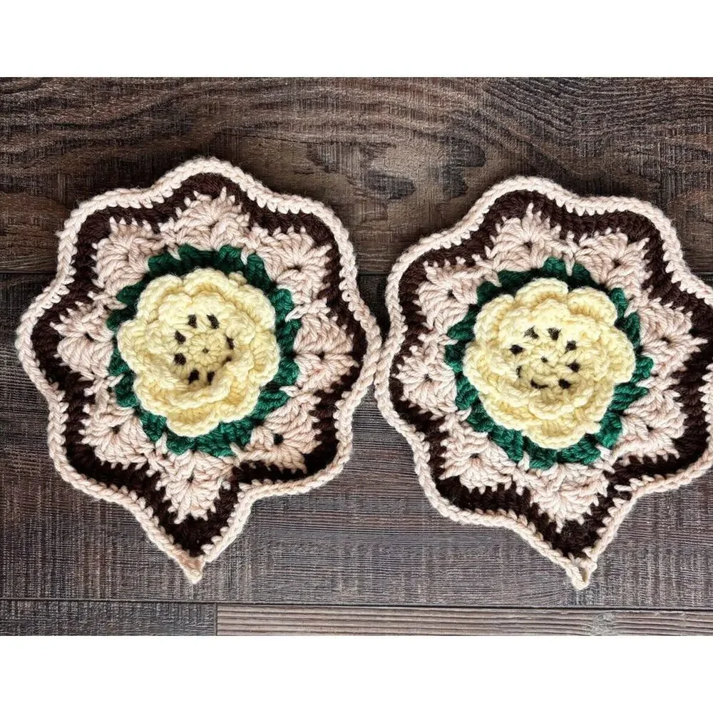 2 Vintage Hand Crochet Pot Holder Hot Pad Hanging Hook 5.5” Grannycore